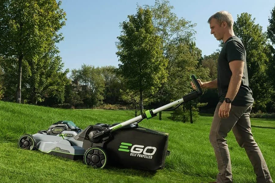 cordless lawnmowers